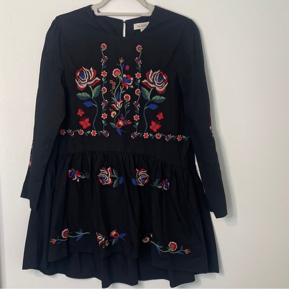 Velzera Dresses & Skirts - Velzera Bohemian Black Dress with Colorful Floral Design Womens size Small